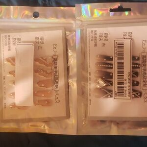 Press on nails